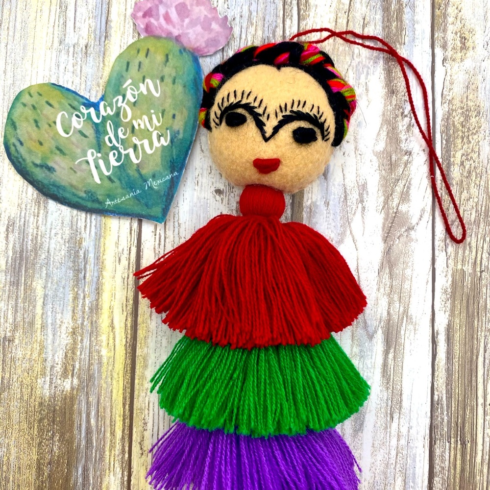 Frida Tassel - Picture 5 of 6